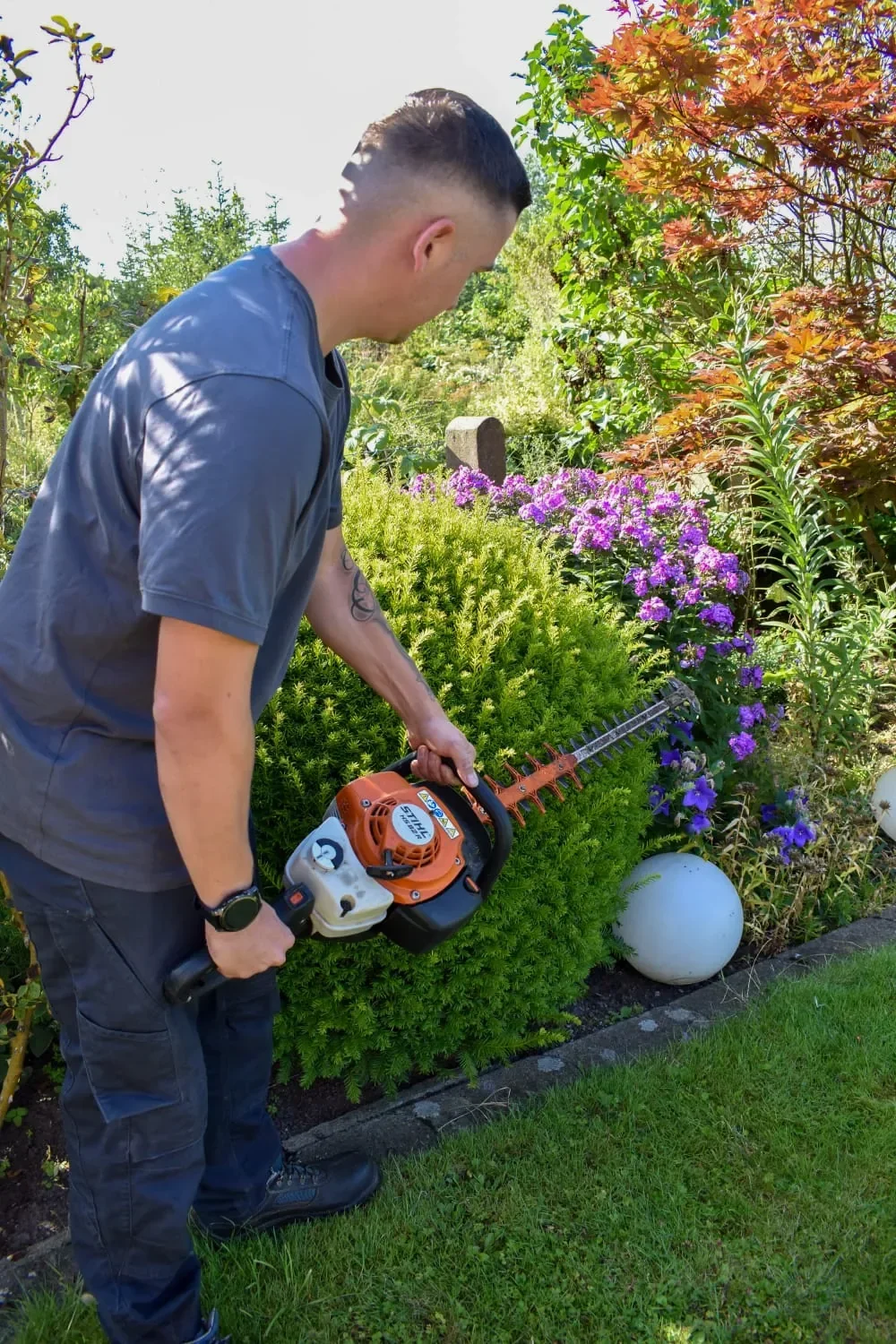 Gartenpflege & Rasenmähen